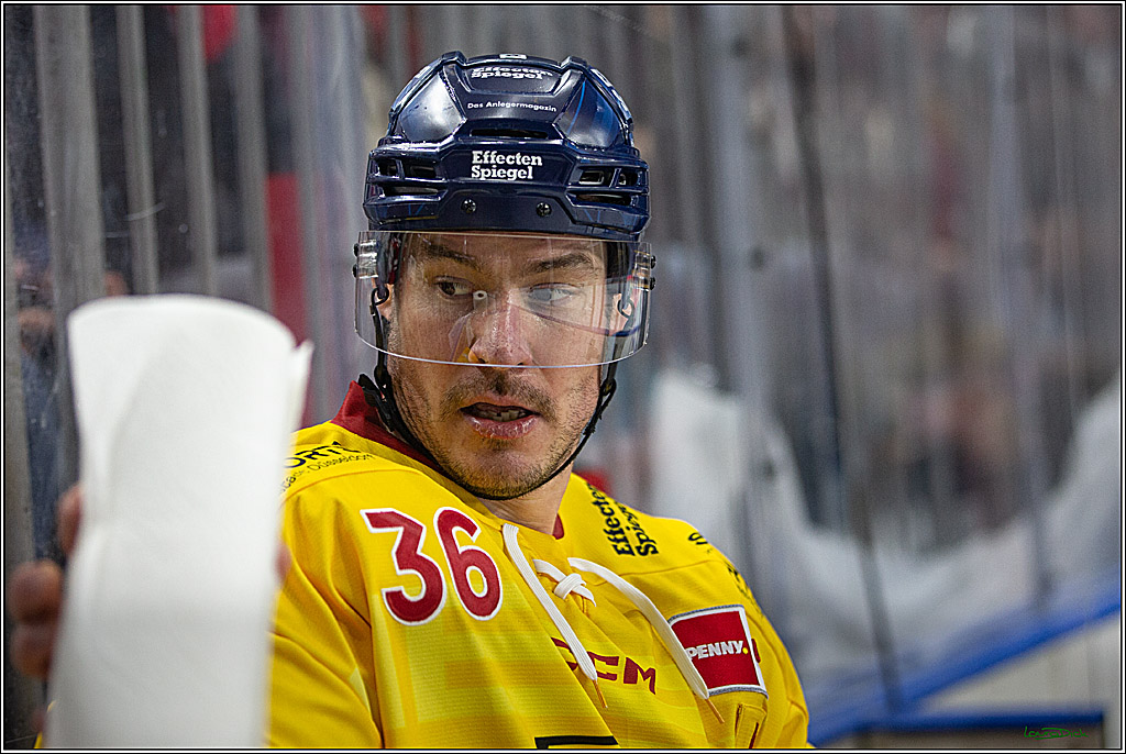 PENNY DEL; Koelner Haie- Duesseldorfer EG; Koeln, 16.12.2022